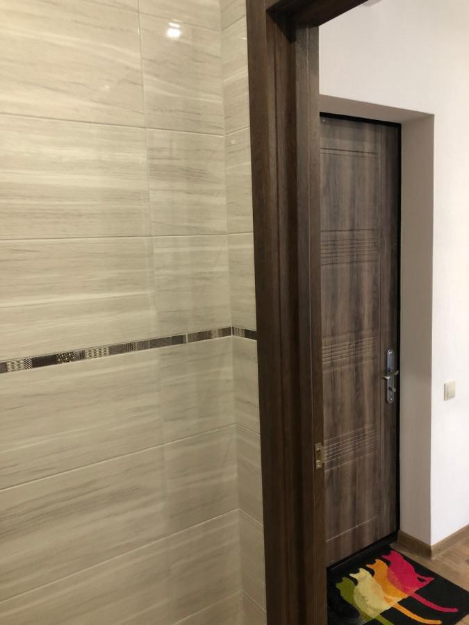 Квартира С Двумя Комнатами В Ж/К Атлант Dnyipropetrovszk Kültér fotó